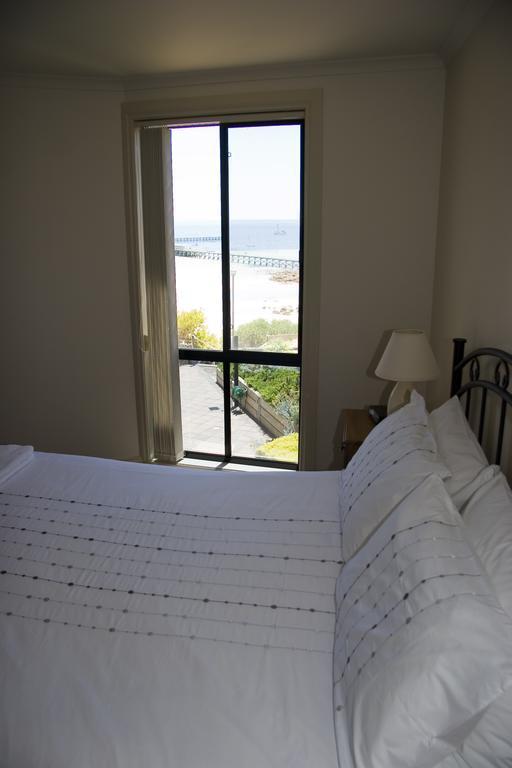 Cliff House Beachfront Villas Moonta Habitación foto