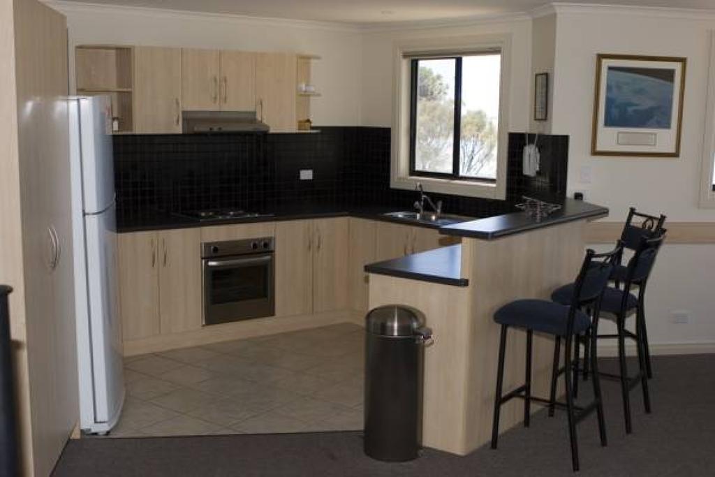 Cliff House Beachfront Villas Moonta Habitación foto